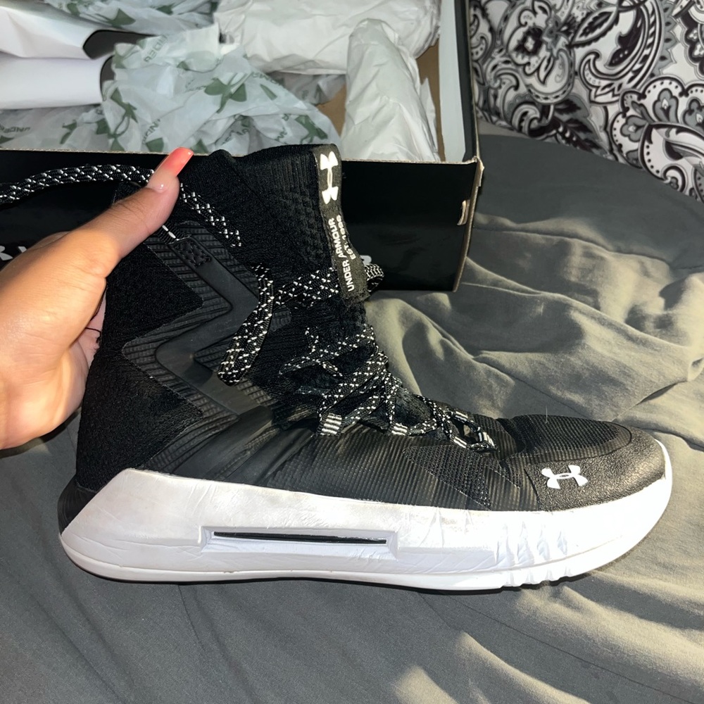 under armor volleyball shoes